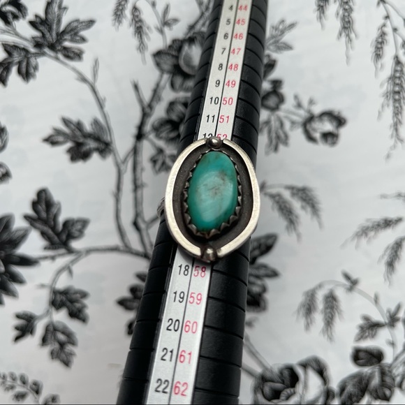 Vintage Sterling Silver Ring - Picture 8 of 10